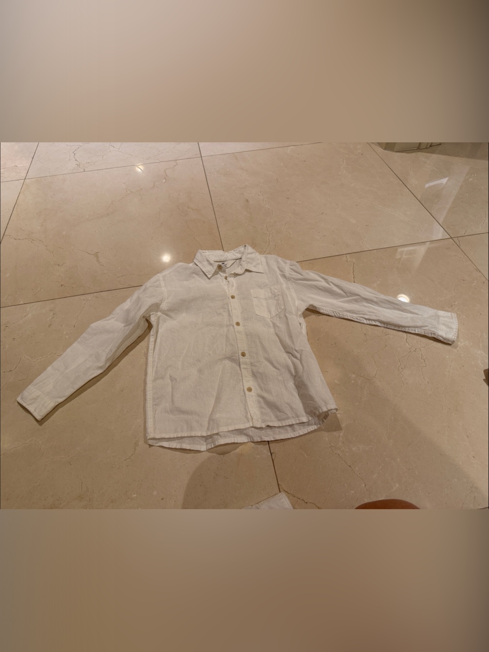 Kids size 6-7 Classic White linen Long-Sleeve Button-Up Shirt